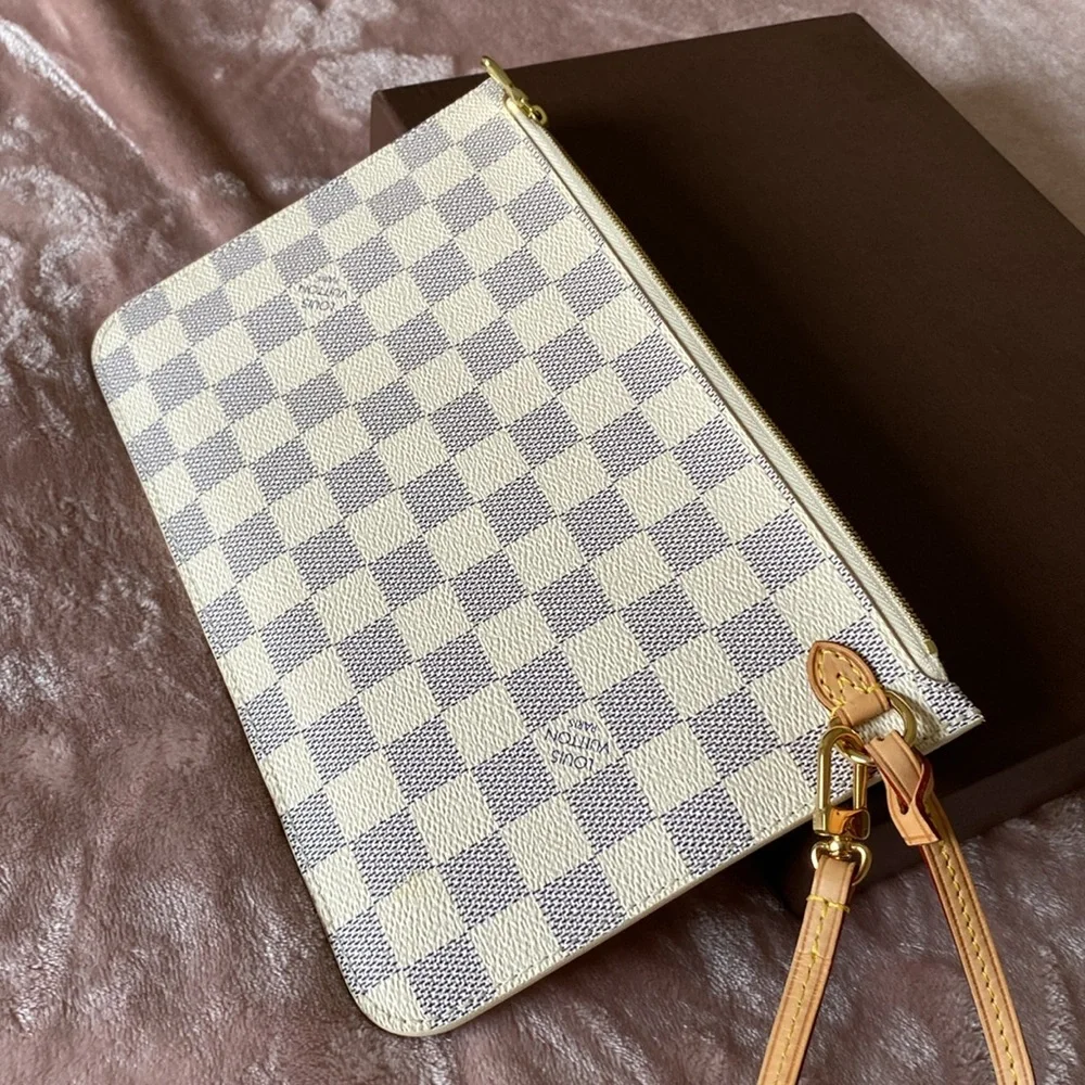 🆕 LOUIS VUITTON 🆕 AUTHENTIC ~ DAMIER AZUR ~ NEVERFULL POUCH ~ WRISTLET ~ LARGE - Picture 16 of 16